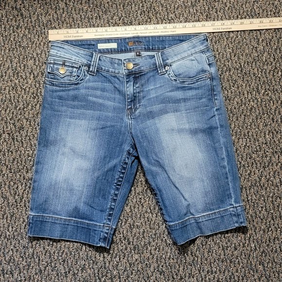 Kut from the Kloth Natalie Bermuda Denim Shorts Size 8 - Picture 8 of 15